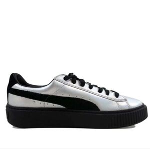 Puma Women's Metallic Silver & Black Platform Sneakers Sz 8.5